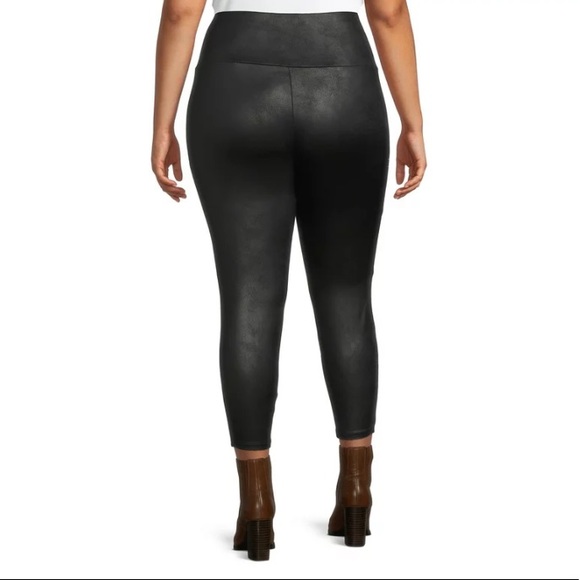Terra Sky black faux leather leggings in plus size 3XL - Picture 7 of 9